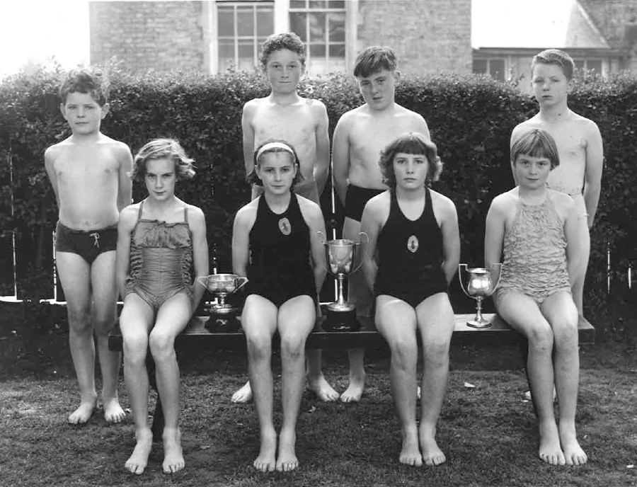 St Lawrence with St Paul�s School Swimming Team, around 1955